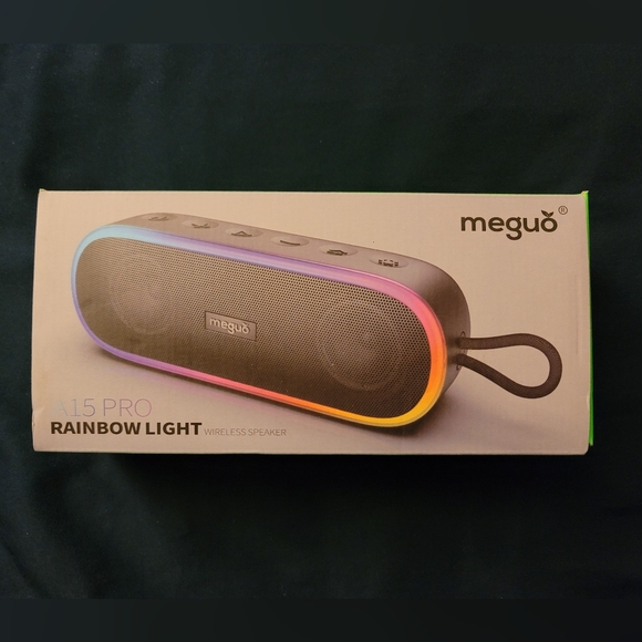 New MEGUO 20W Portable Wireless Speaker, IPX7 Waterproof, 24H Playtime! - Picture 2 of 9